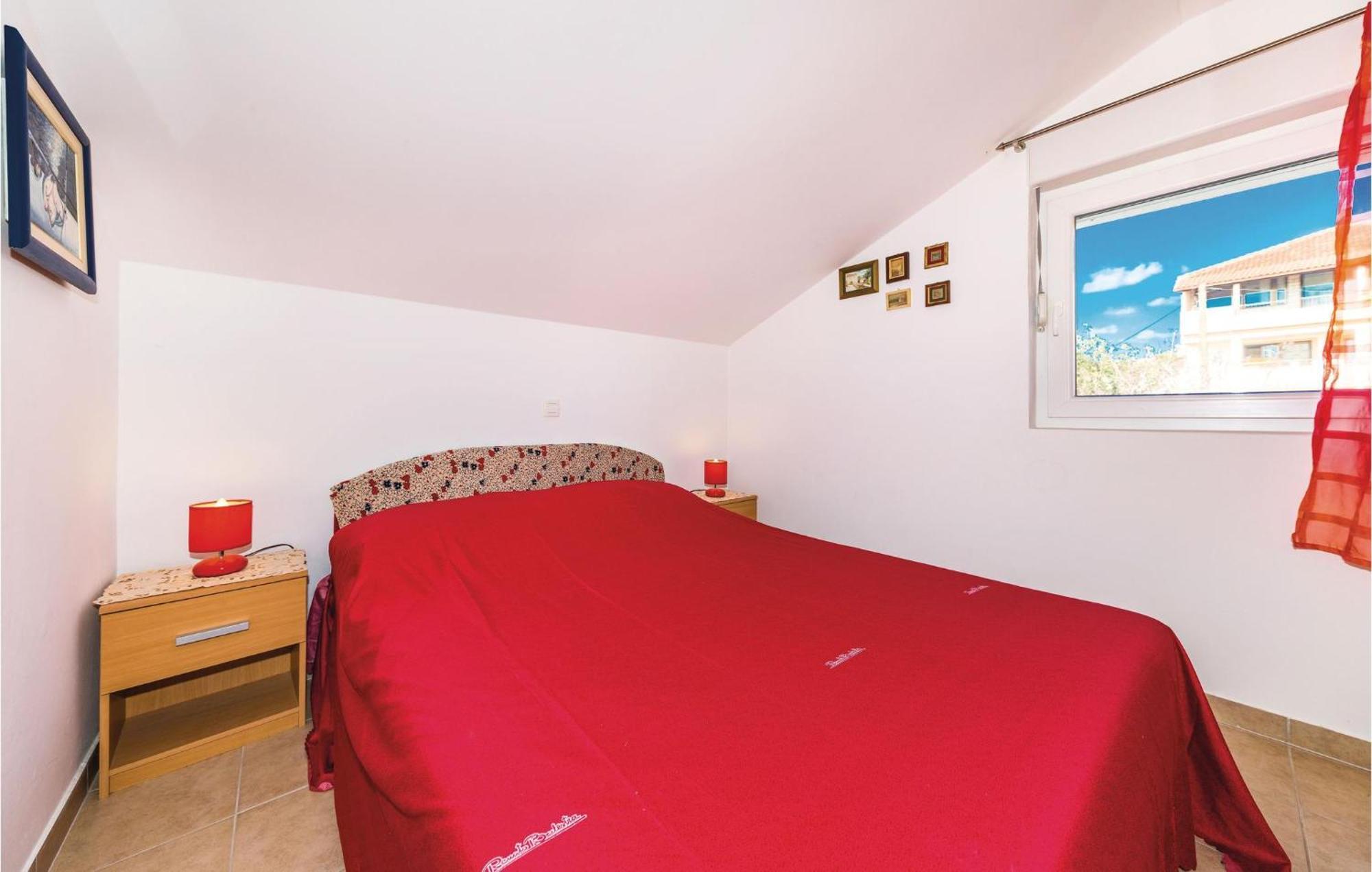 Gorgeous Apartment In Seget Vranjica Εξωτερικό φωτογραφία