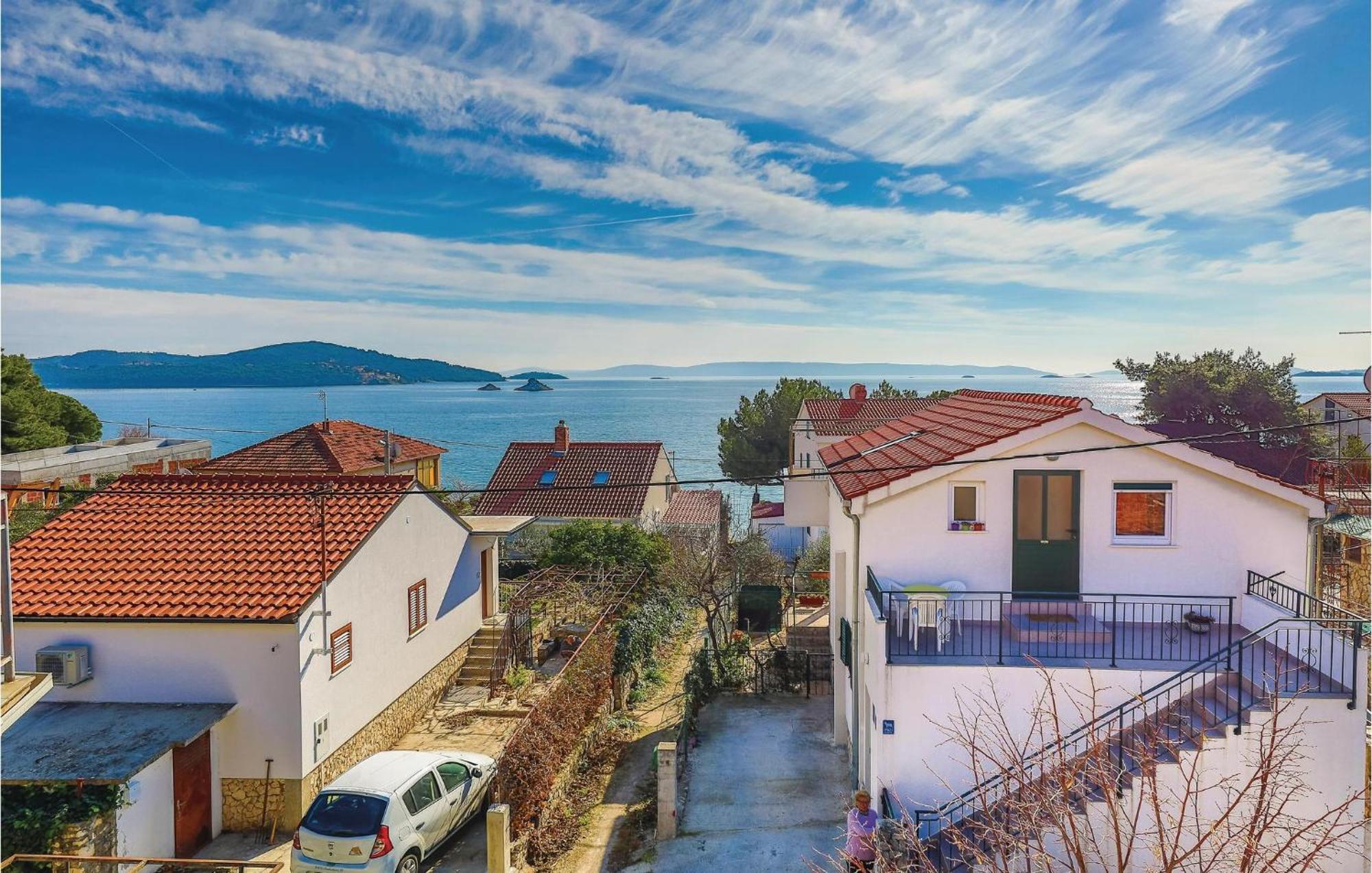 Gorgeous Apartment In Seget Vranjica Εξωτερικό φωτογραφία